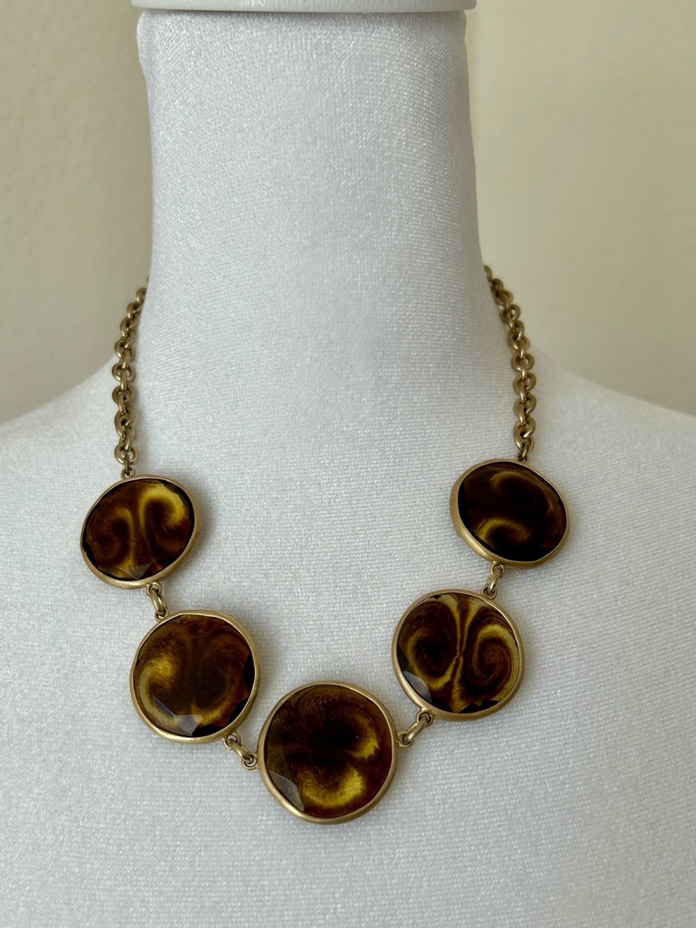 Tortoise Shell Circle Necklace
